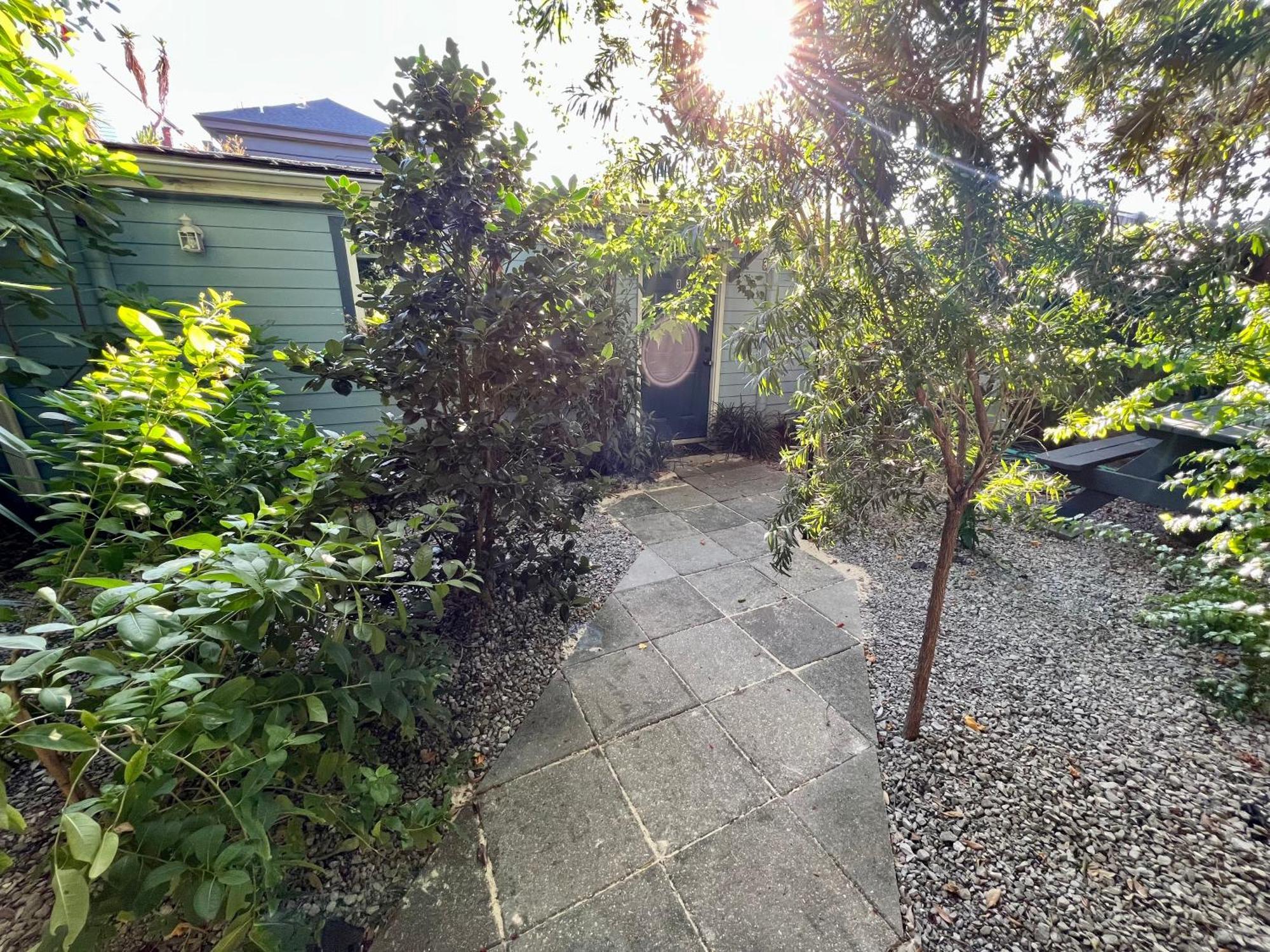 One Bedroom Apartment With Hot Tub 2 Blocks To Magazine Street New Orleans Exteriör bild