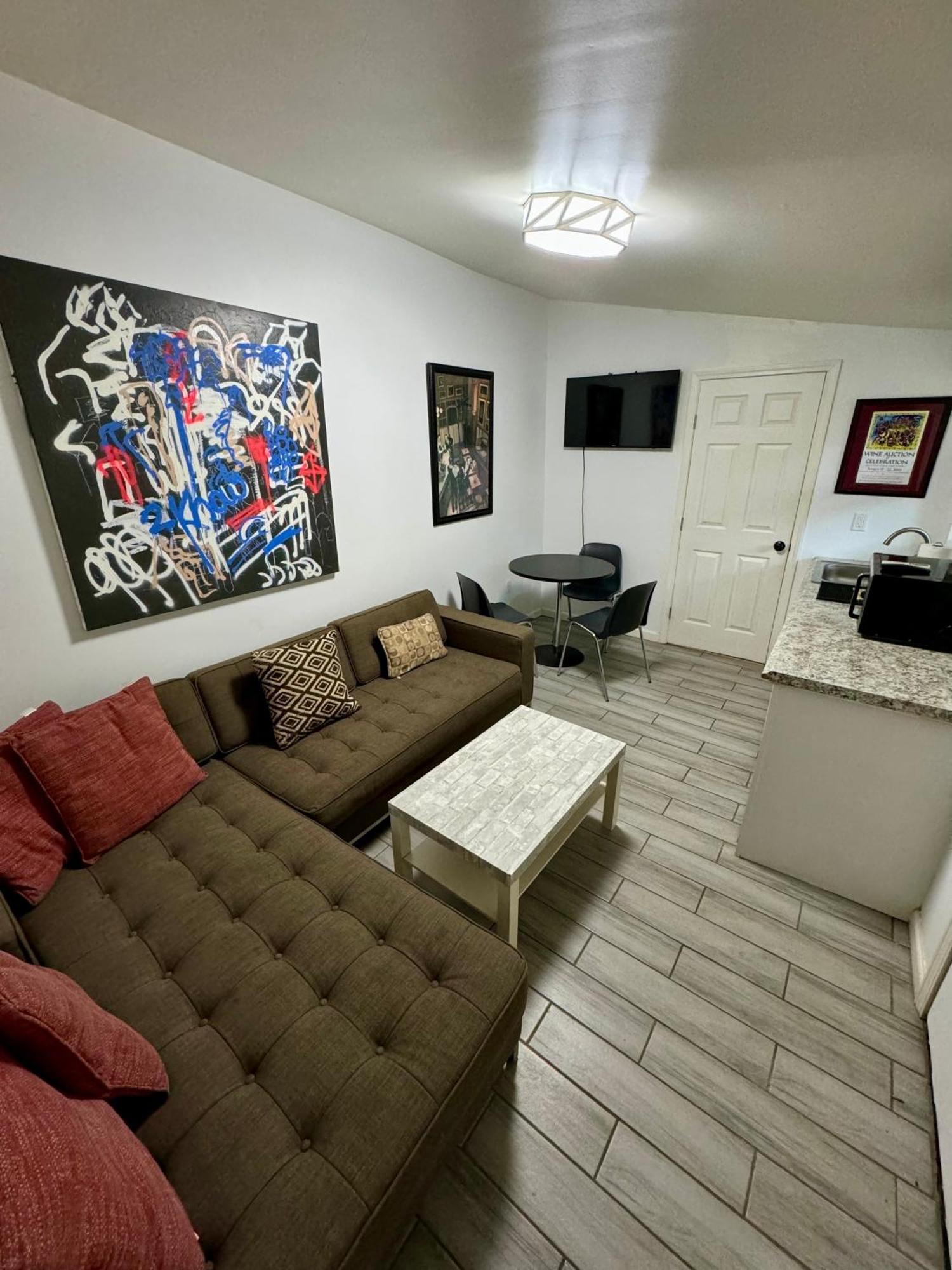 One Bedroom Apartment With Hot Tub 2 Blocks To Magazine Street New Orleans Exteriör bild
