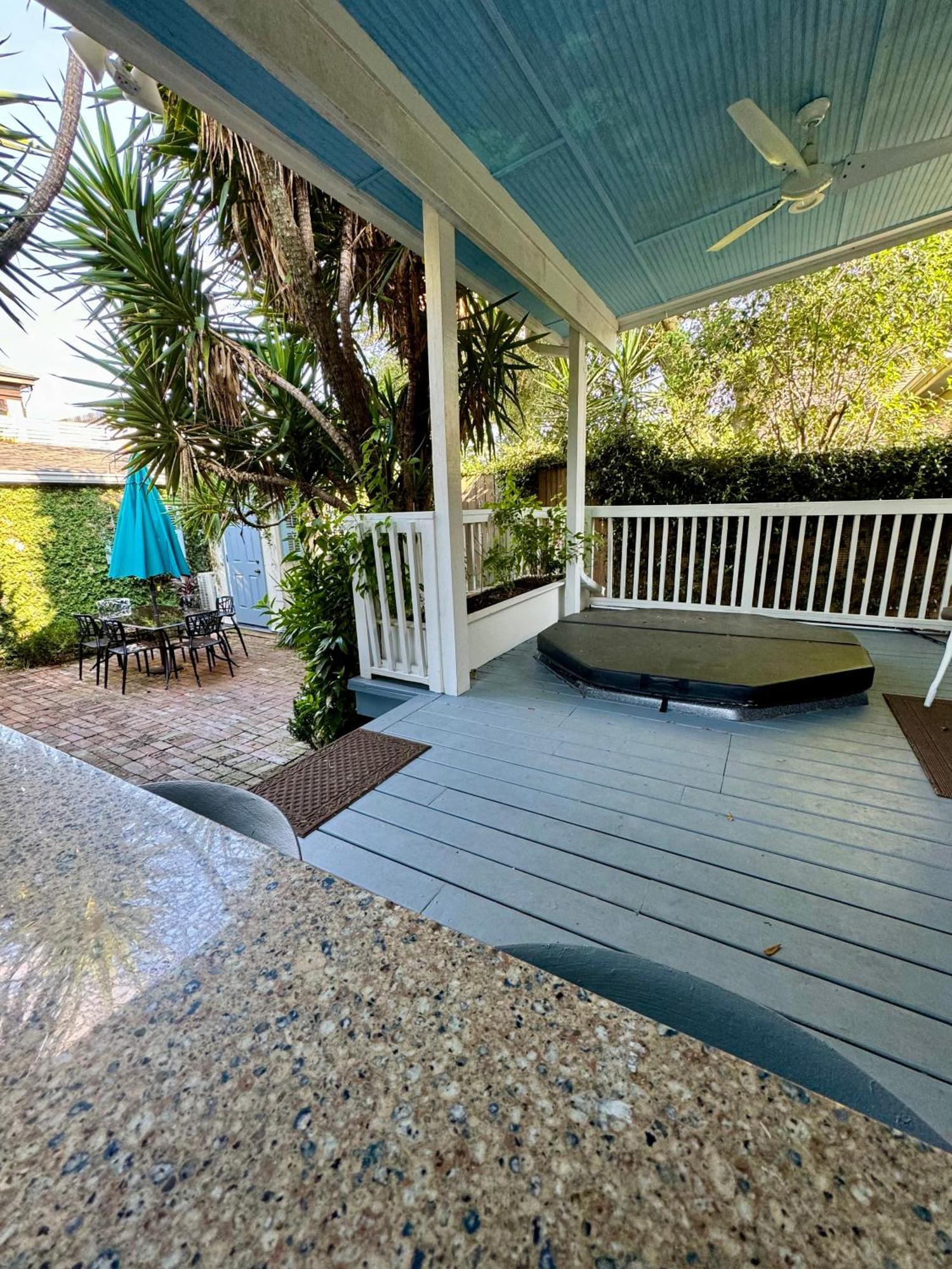 One Bedroom Apartment With Hot Tub 2 Blocks To Magazine Street New Orleans Exteriör bild